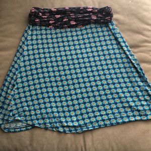 Cute stretchy skirt with fold over waist band